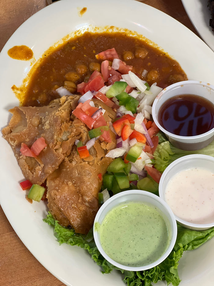 Chickpea Masala and Samosa Bowl